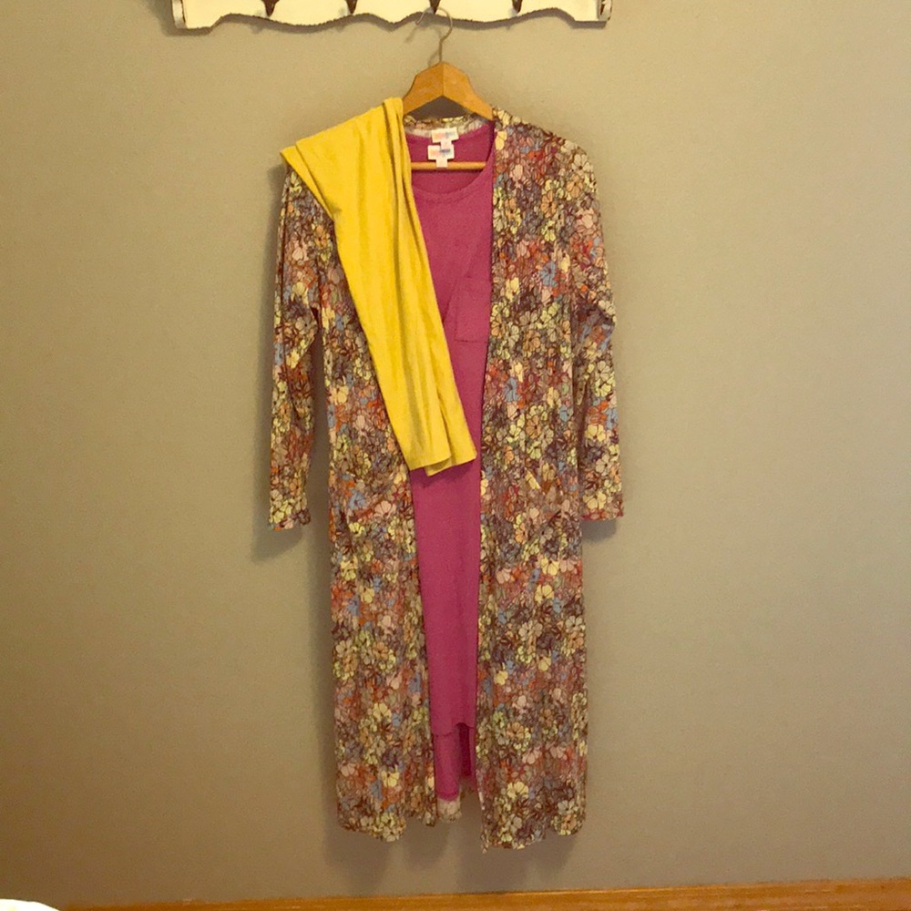 Lularoe Carly, Sarah, OS leggings outfit lot.